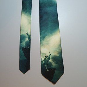 Green Howling Wolf Skinny Neck Tie